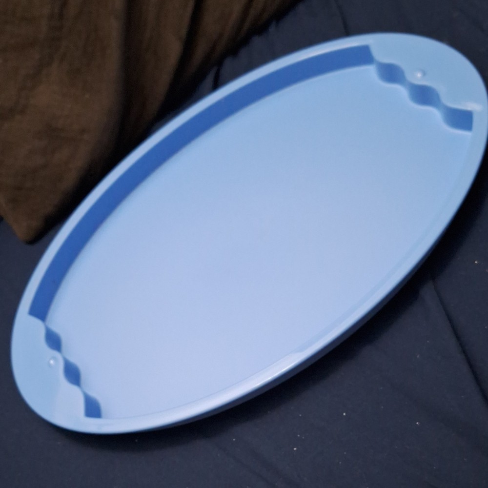 Tupperware Impressions Blue Oval Plastic Serving Tray for Serving and Display