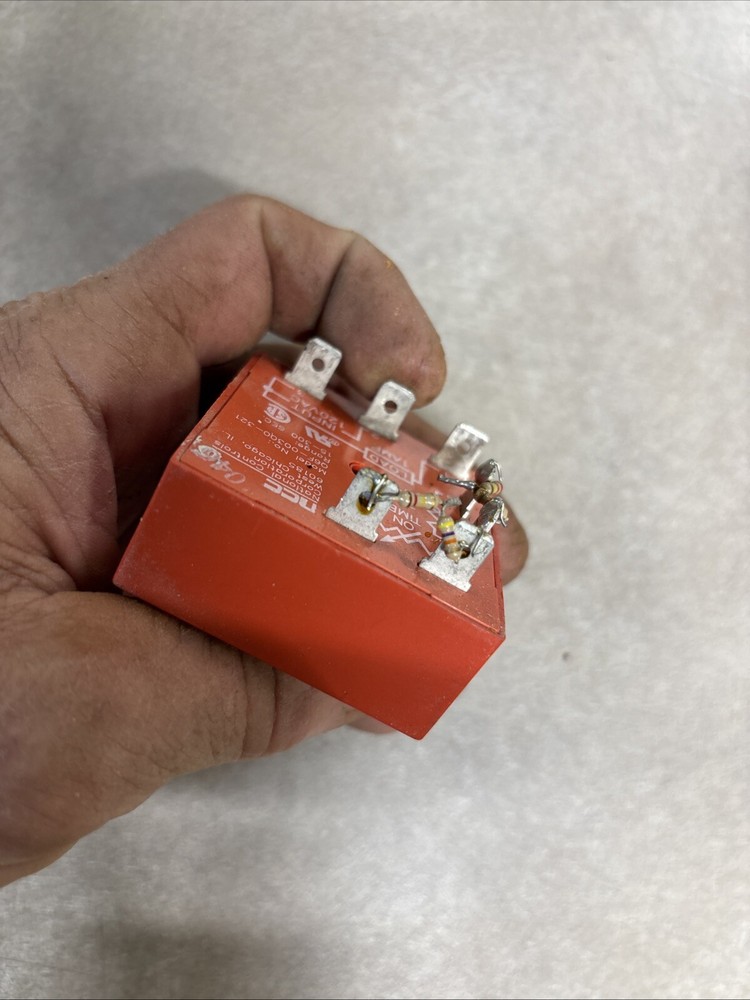 NCC #Q6F-00300-326 SOLID STATE TIME DELAY RELAY (15-300 SEC. RANGE) K125