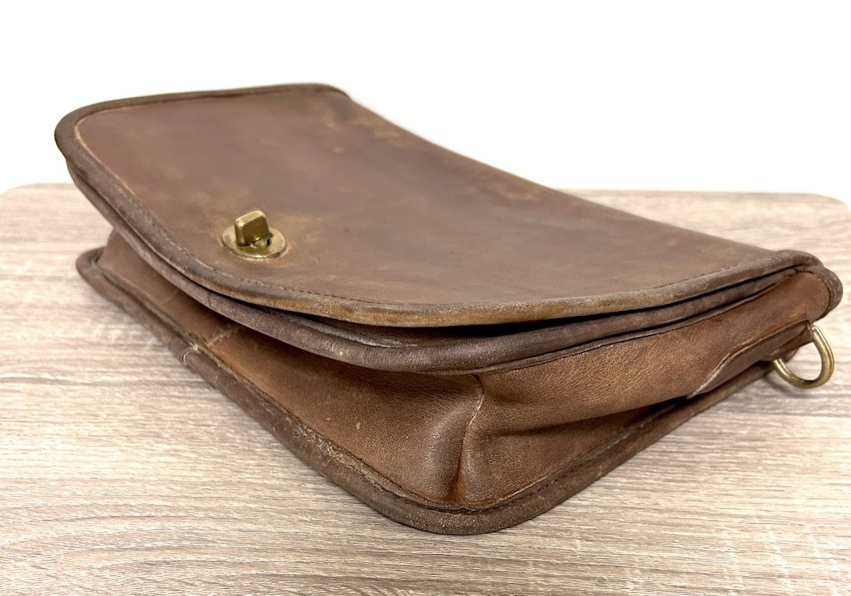 VTG Coach Shoulder Bag Brown British Tan Leather Brass Turnlock *Need TLC As Is*