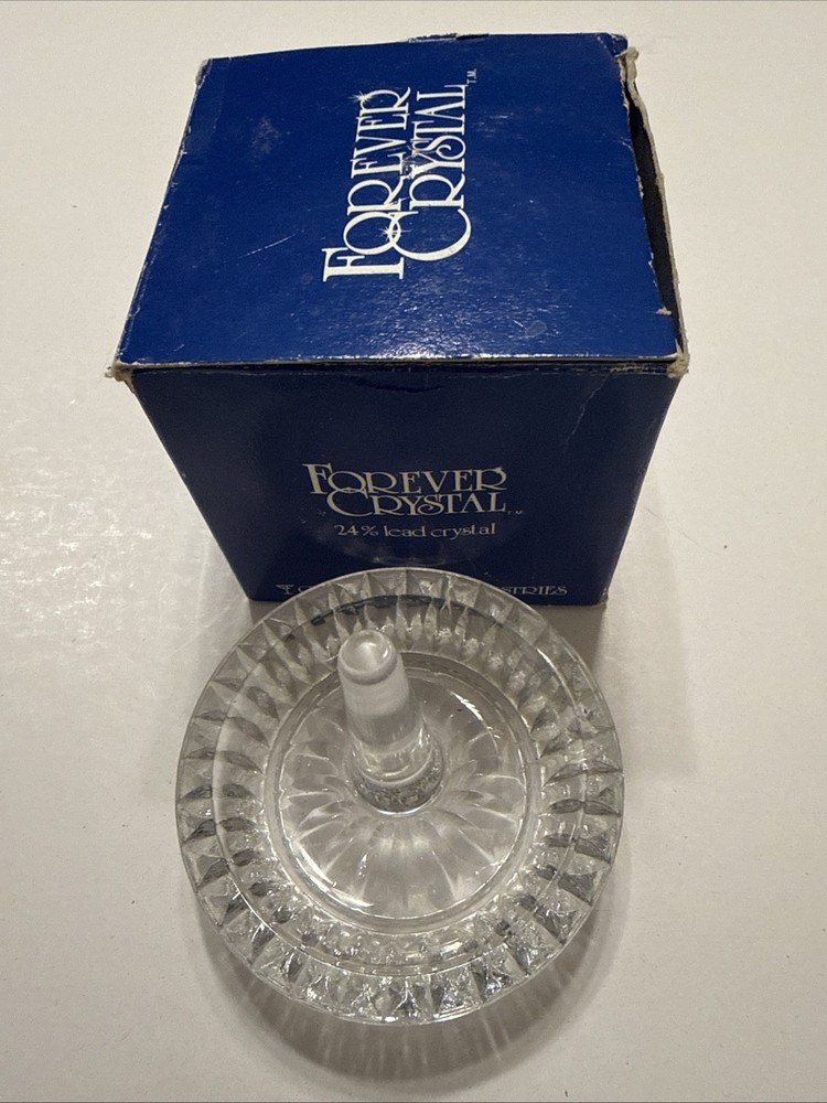 FOREVER CRYSTAL RINGHOLDER New