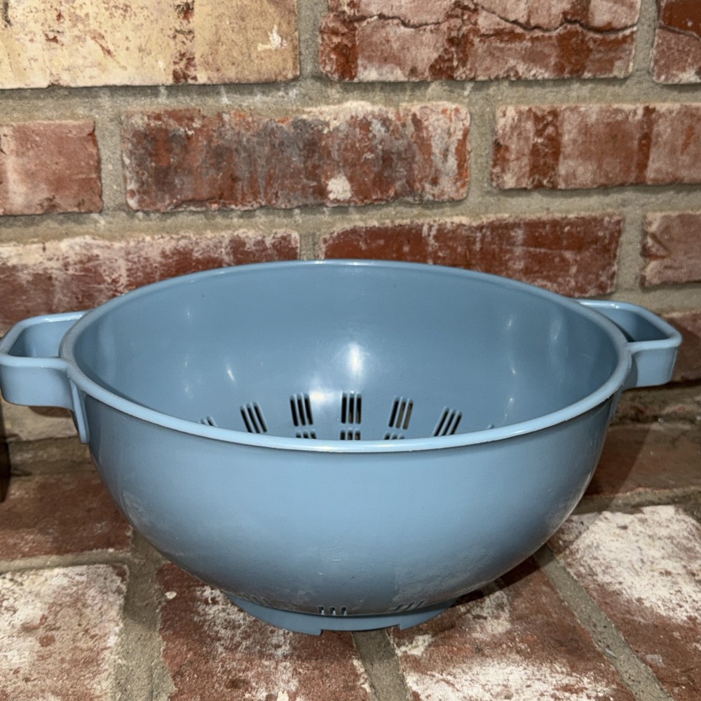Vintage MCM Large BLUe  Colander Strainer  Kamenstein