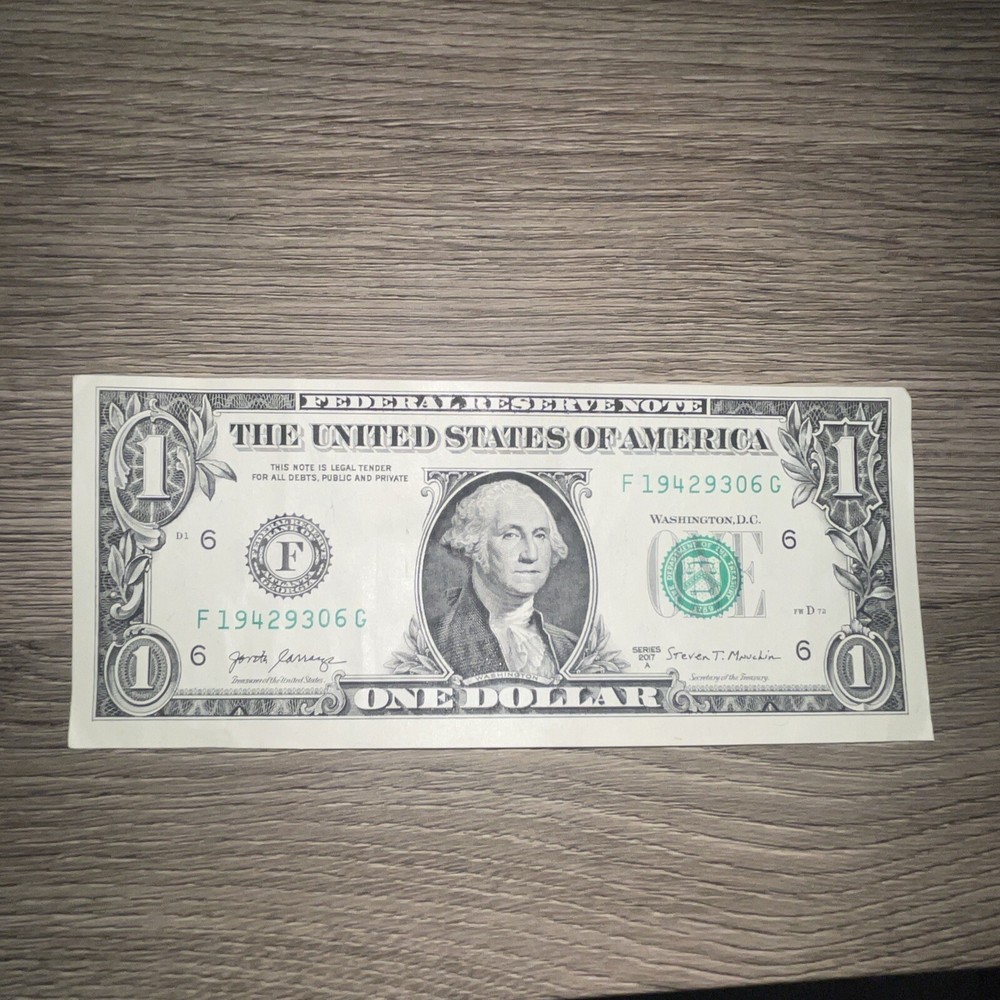 Misaligned Cut Error. 2017A $1 Dollar Bill Excellent Condition