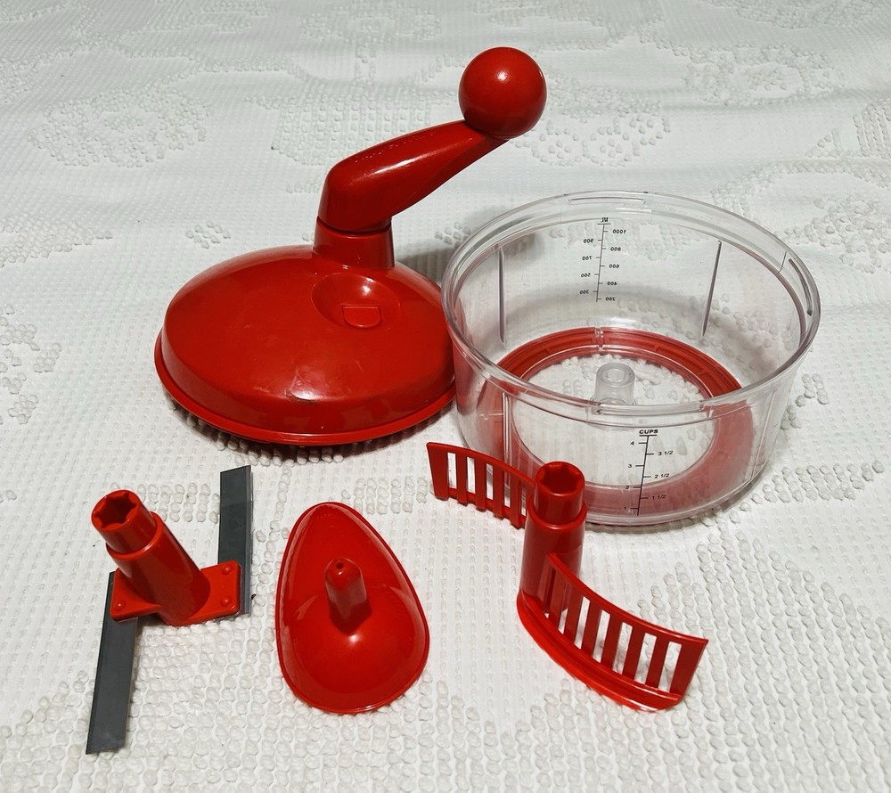 Tupperware Quickchef Red Food Processor Chopper Mixer Whisk 4 Cups *USED*