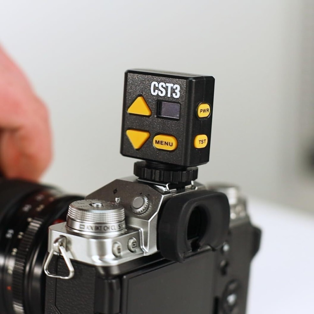 Buff CYBERSYNC Trigger Transmitter 3 with CYBERSYNC Transceiver Bundle