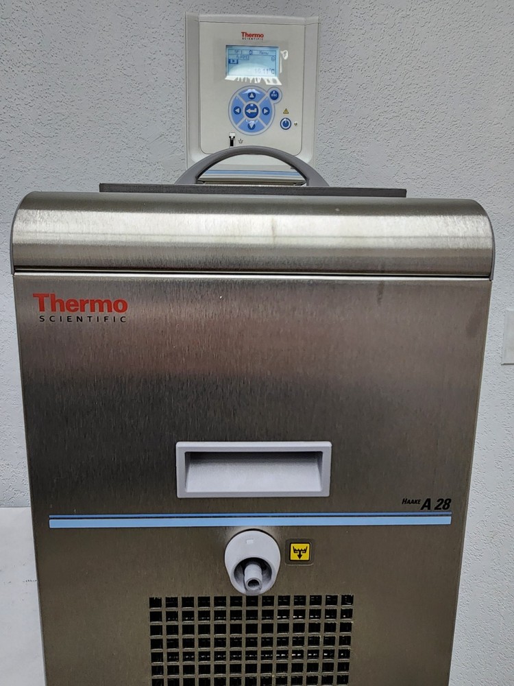 Thermo HAAKE A28 Chiller Recirculating Bath w/ SC100 Digital Controller, Working