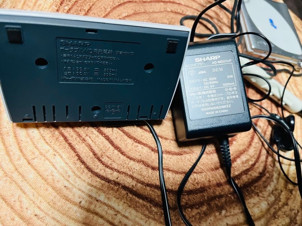 Sharp Md-Dp700-W Walkman Md Player