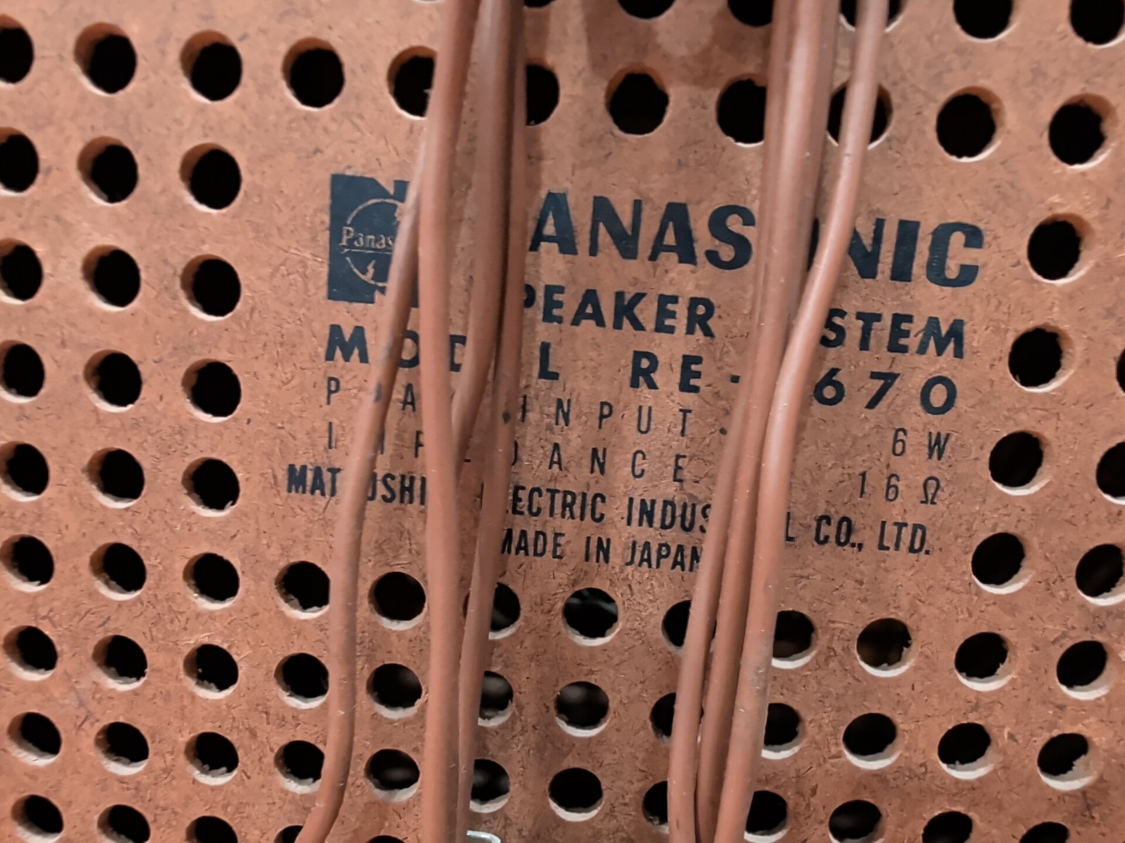 Near Mint Panasonic RE-7670 Stereo Receiver With Original Panasonic Speakers Set