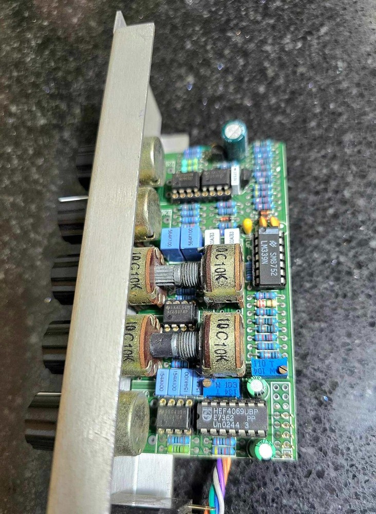 Dual-Mode Filter Unknown 5U Dotcom Format Modular Synthesizer Module -Gosford