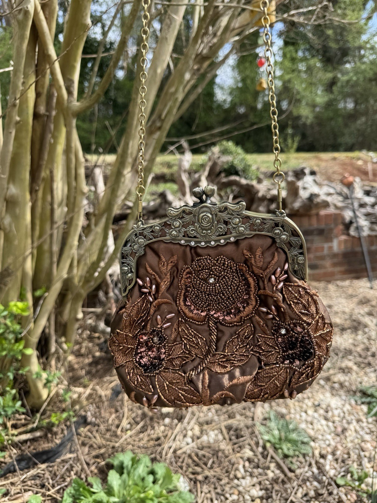 Vintage Beaded Evening Bag Brown Kiss Lock Closure Bronze Metal