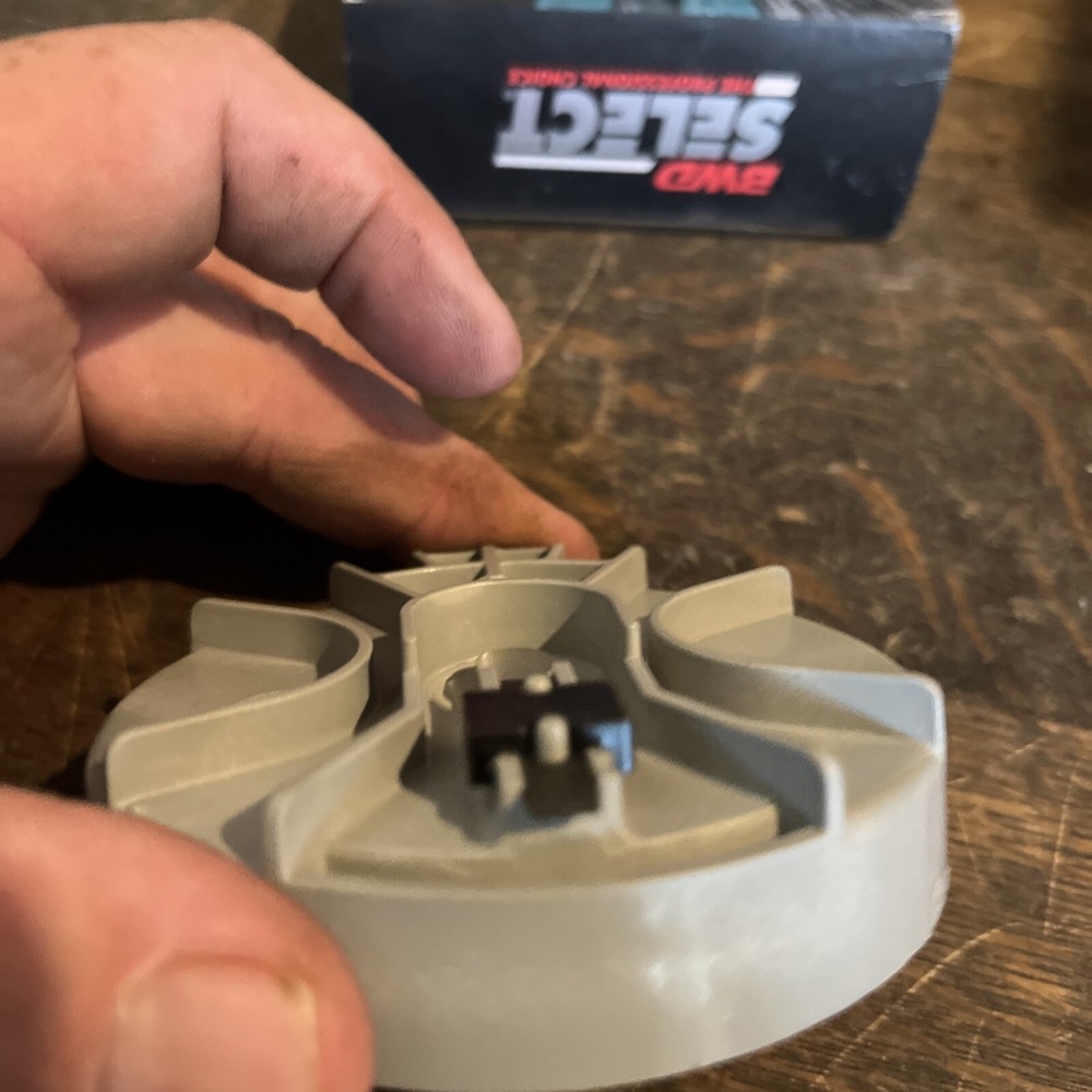 NOS BWD Select D236 - Distributor Rotor