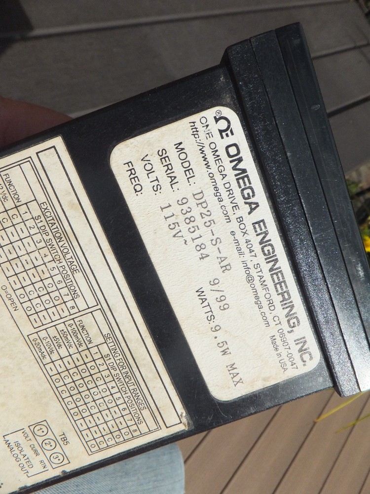 Omega Engineering Model DP25-S-AR Digital Panel Meter Strain & Process