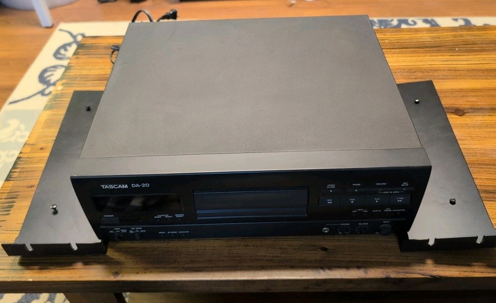 Tascam DA-20 Dat Machine with Rack Mount Full Working Order