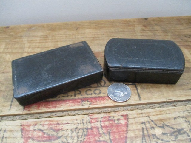 2 Antique Black Lacquer Snuff Boxes with Hinged Lids