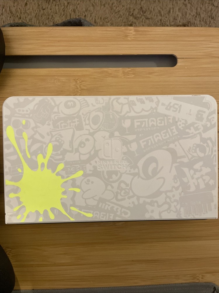 Nintendo Switch Bundle: Splatoon 3 Dock + HORI Split Pad Compact & Accessories