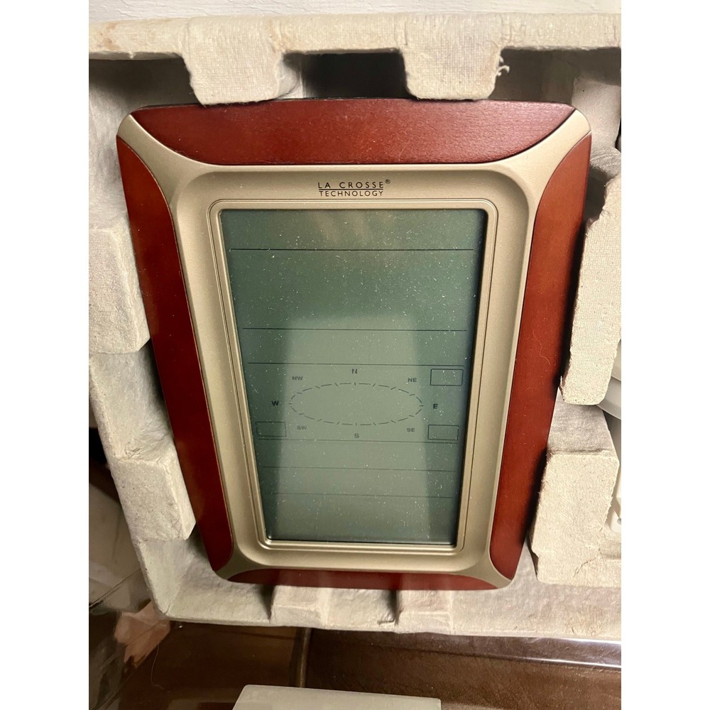 La Cross Technology Touch Screen Weather Center With PC Interface.