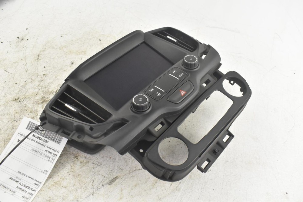 2020 GMC Terrain Control Panel Screen 8 Used, Reprogramming Needed