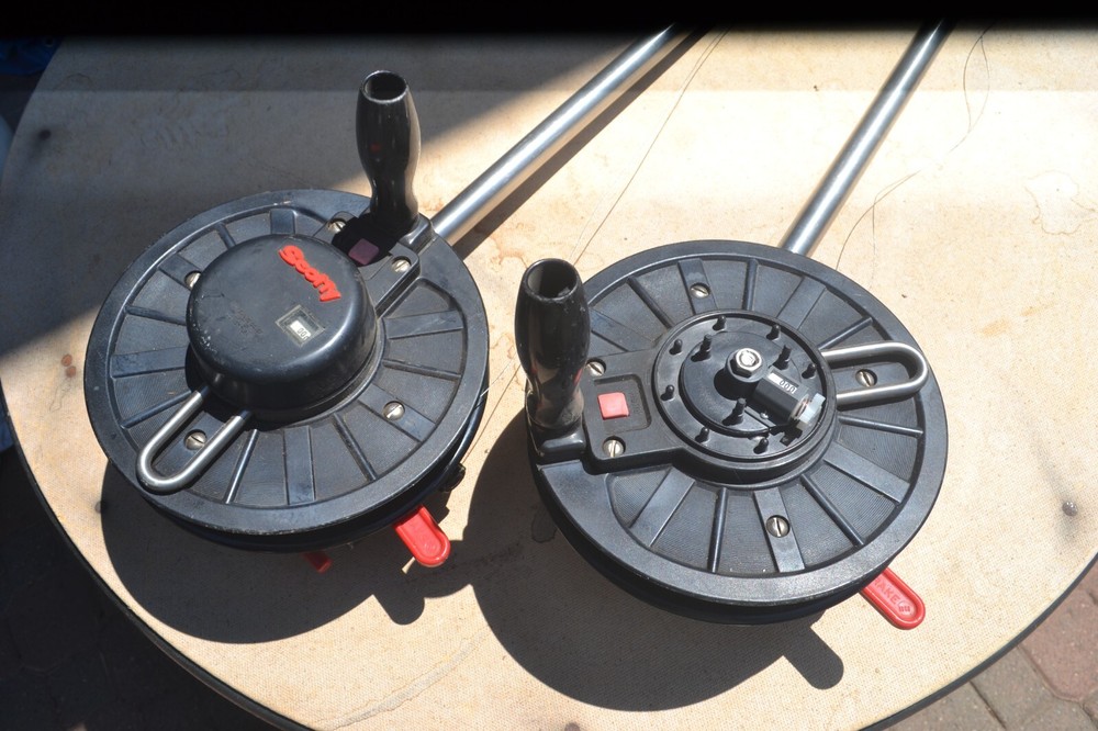 PAIR of SCOTTY DOWNRIGGERS - MANUAL