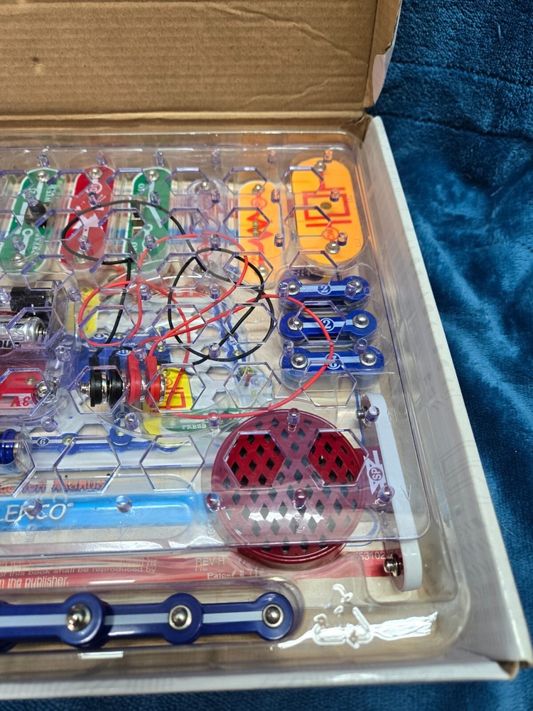 Electronics Discovery Kit STEM Snap Circuits Jr. SC-100