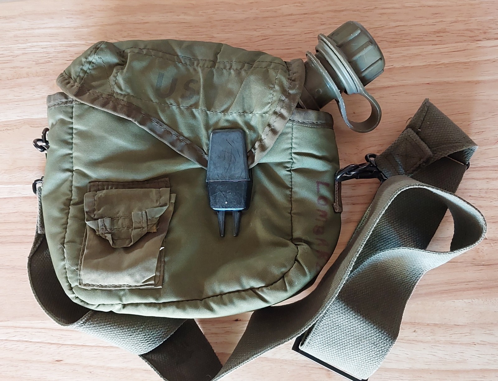 Vietnam Era Early 1968 2QT Canteen Cover w/ matching 1968 Canteen