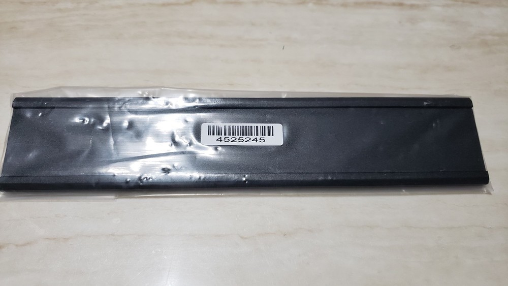 Crestron Modular Amplifier Extrusion Plate, Half Width 4525245