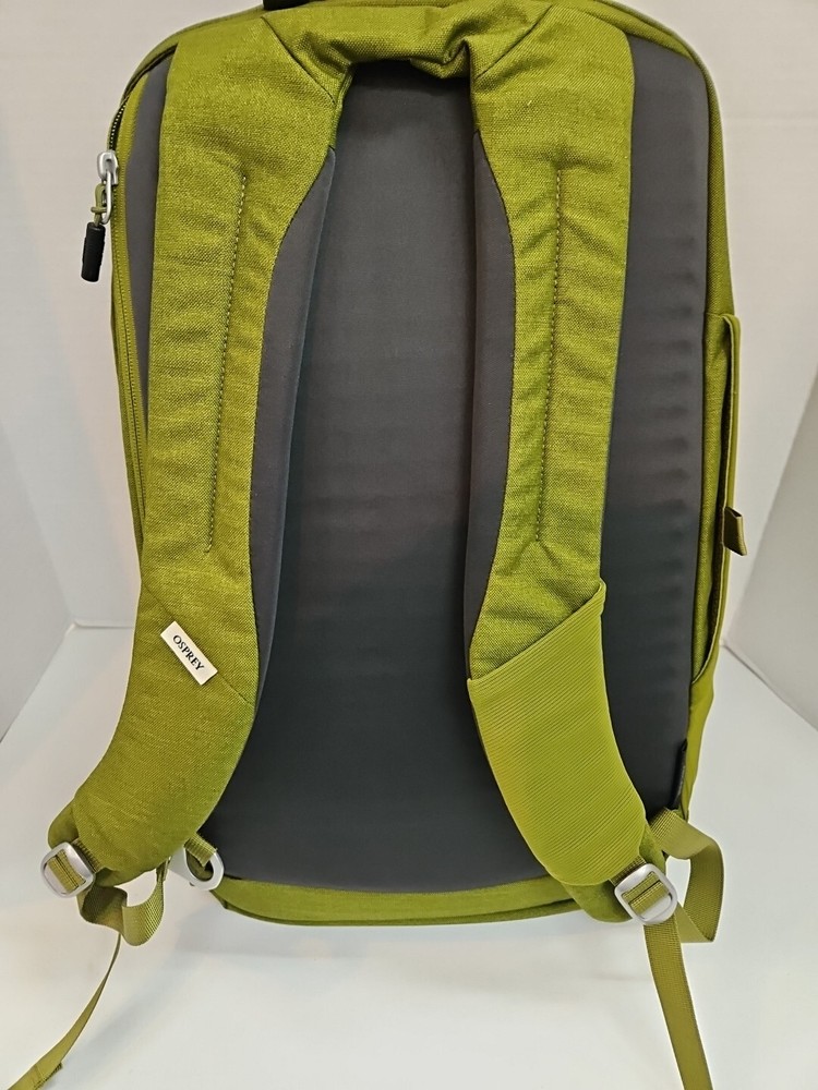 Osprey Arcane 30L Backpack. Matcha Green Heather.