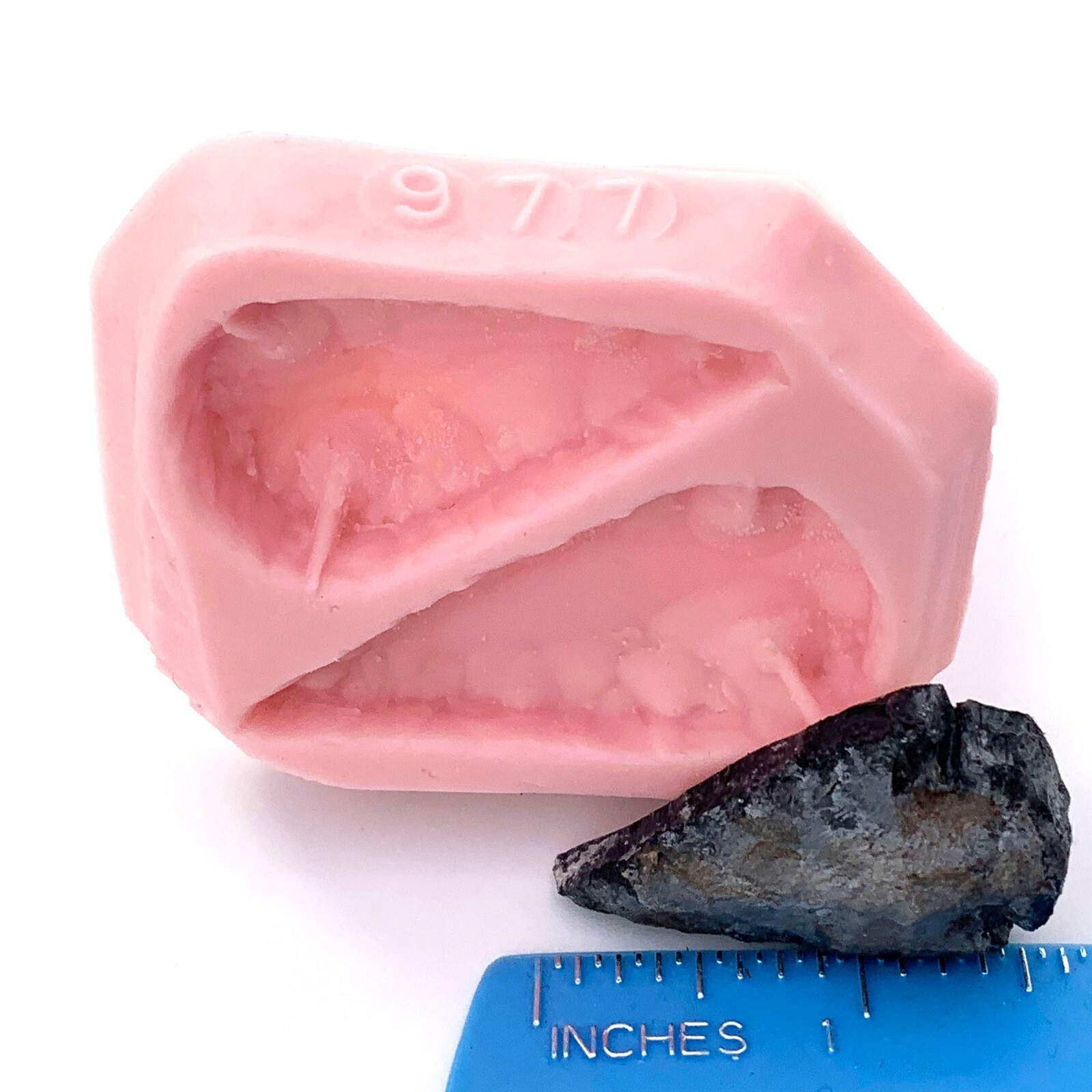 Silicone Arrowhead Mold - Polymer Clay, Metal Clay, Resin - Food Safe (977)