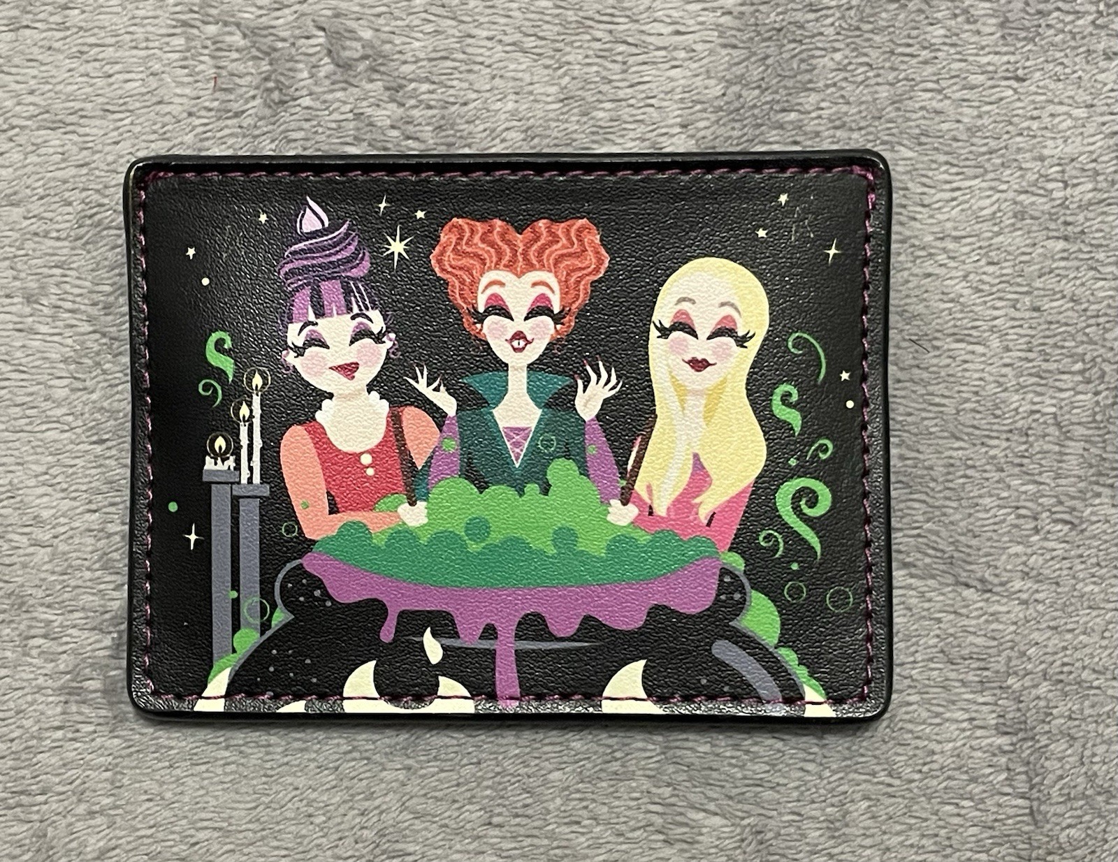 Disney Our Universe Hocus Pocus Cauldron Card Holder Wallet Sanderson Sisters