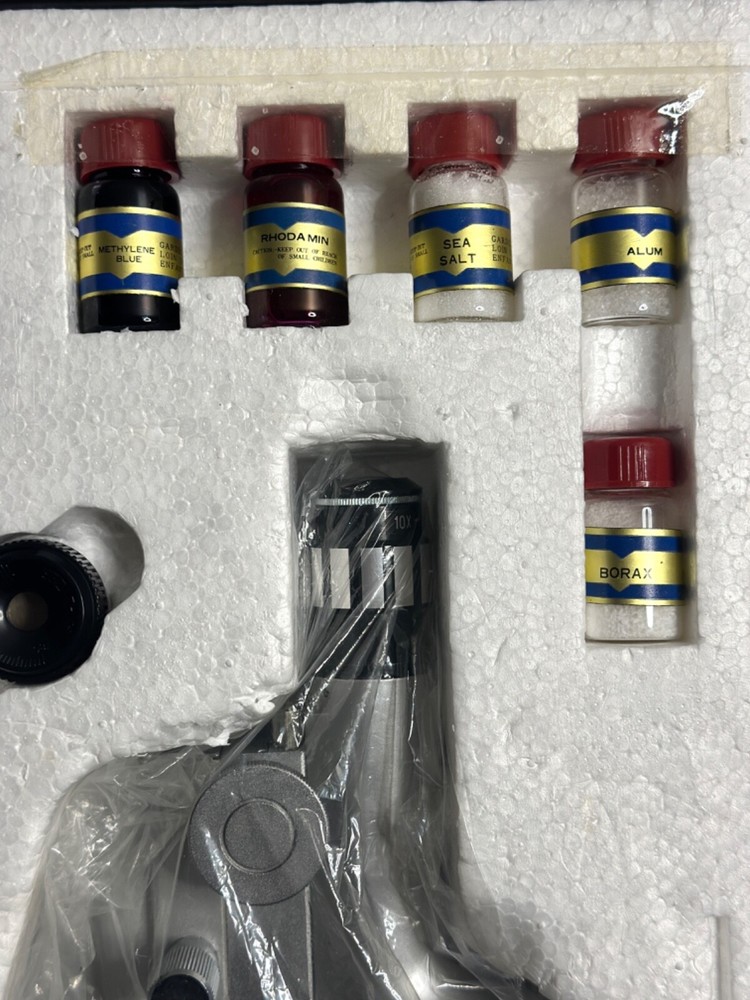 Crescent Microscope With Super Zoom and light Set