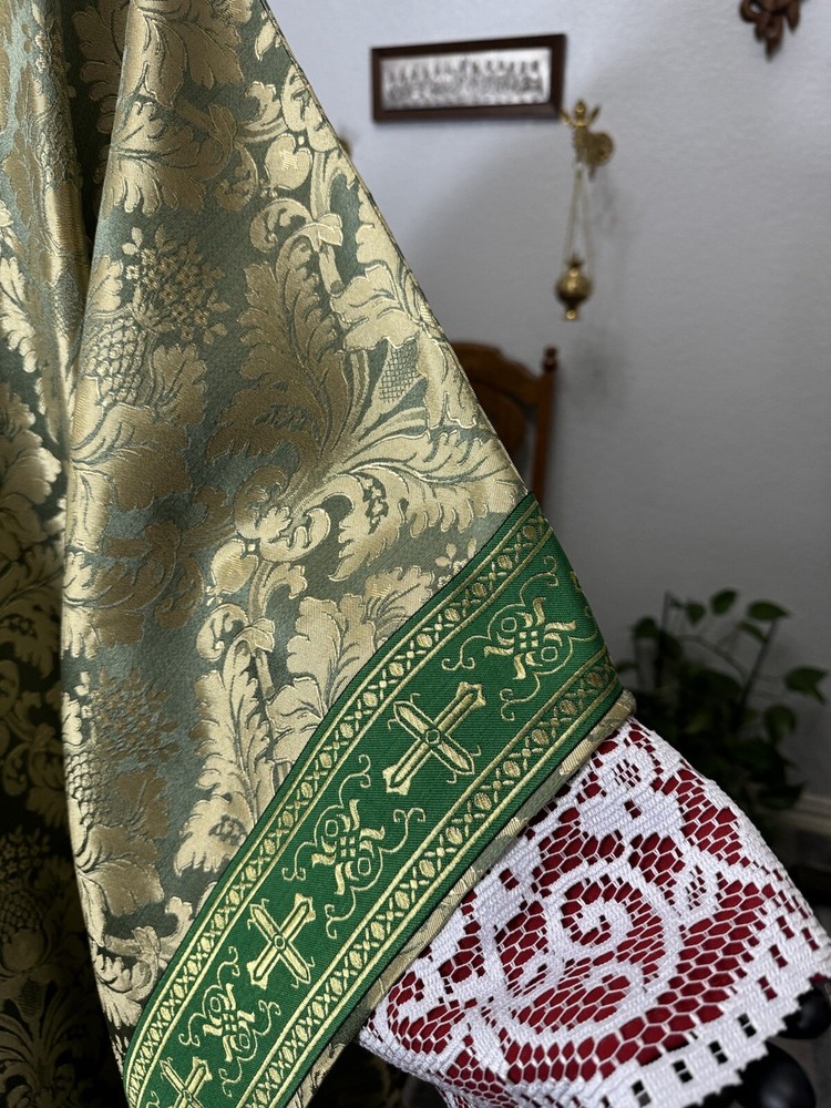 GREEN VESTMENT CHASUBLE & STOLE