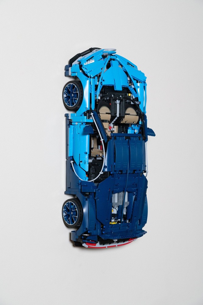 Wall Mount for LEGO Bugatti Chiron-42083