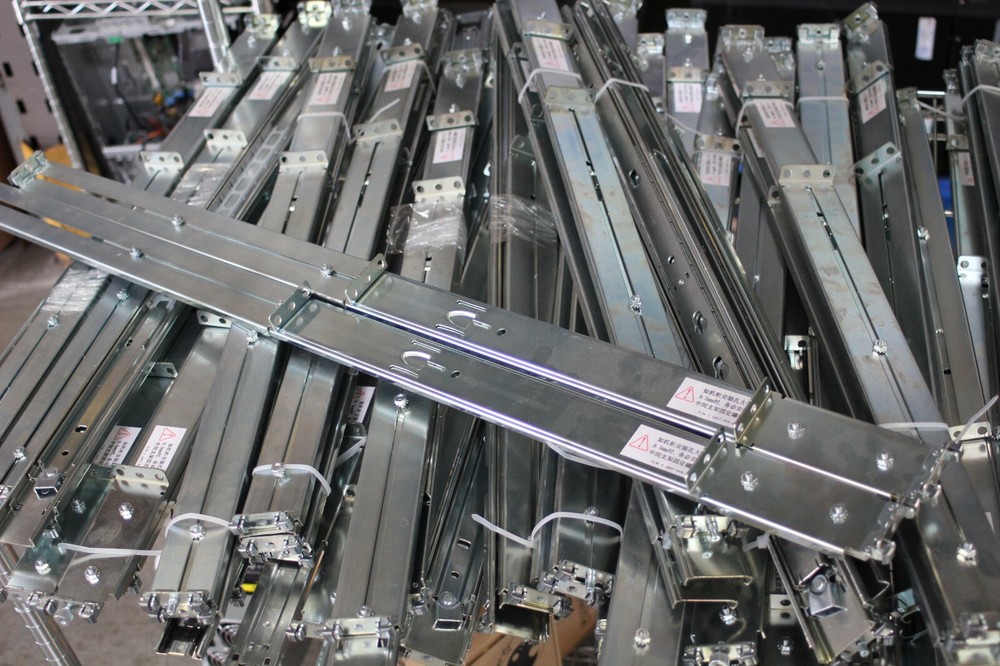 One Pair – Server Rack Rails C 2907-648-3 Slide Rail Kit - Mounting Brackets