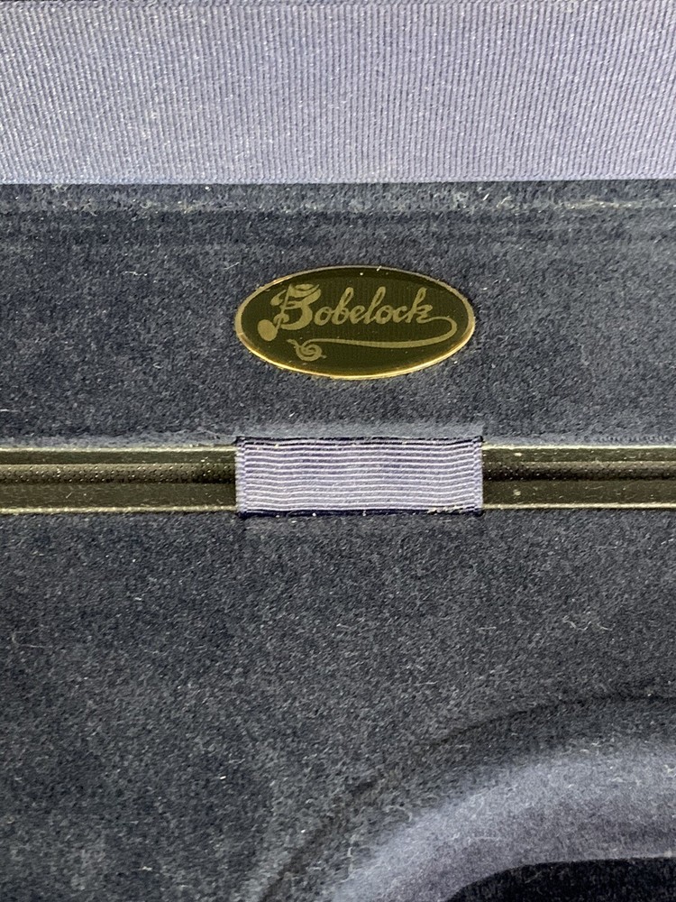 Bobelock Violin Case with Blue Interior-black
