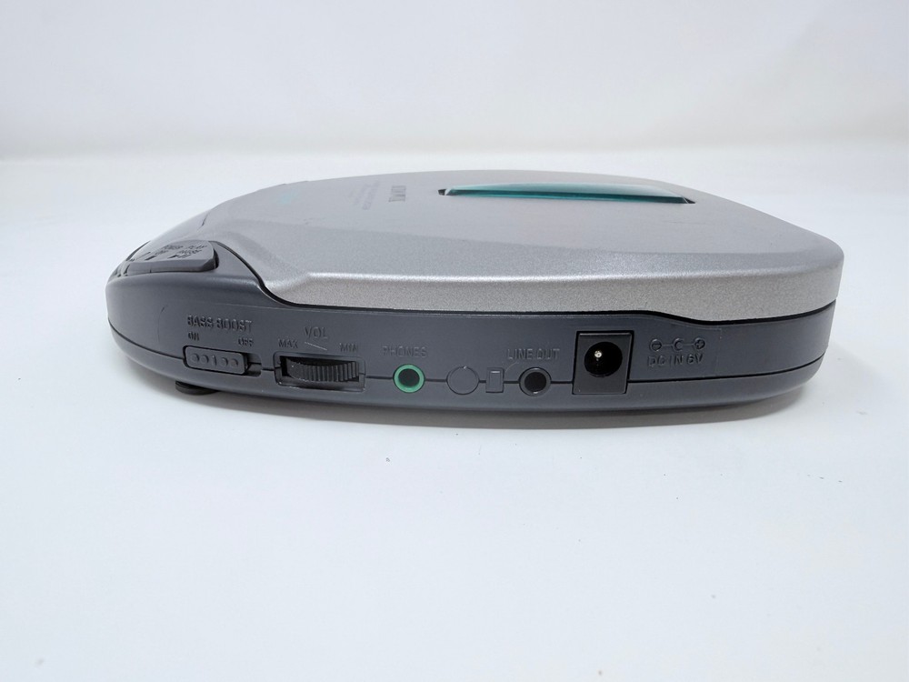 AUDIOVOX CE-101A CD Player Dynamic Bass Boost- TESTED & WORKS