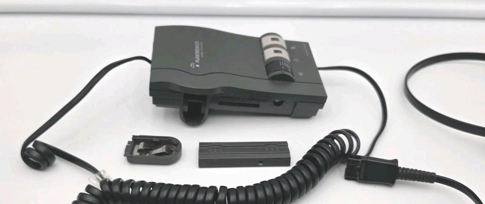 Plantronics Vista M22 Universal Audio Processor amplifier with matching headset