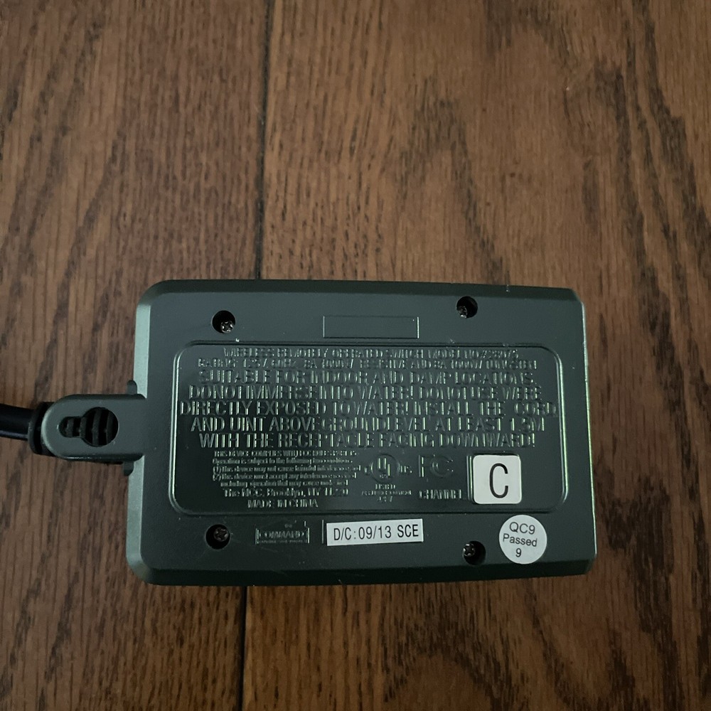 Westinghouse Wireless Remotely Operated Switch Model No # 28075. Pre-Owned.