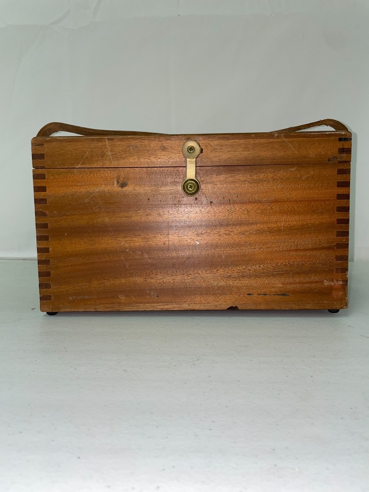 Vtg Berger & Sons Engineering Instruments Transit Level Model #200A Wooden Box