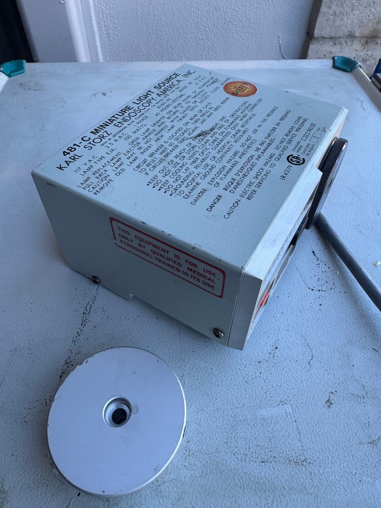 Karl Storz 481C Miniature Light Source