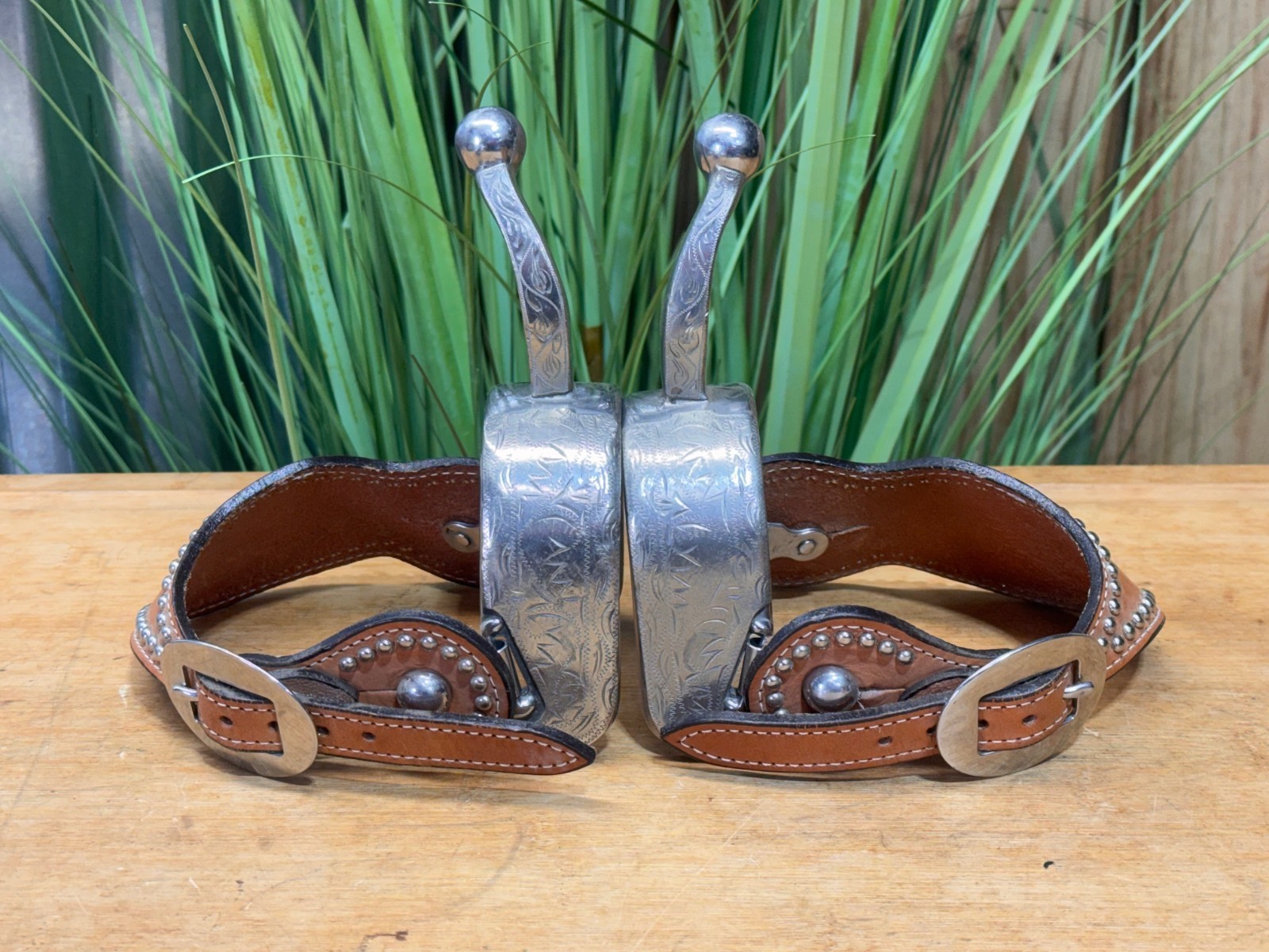 Silver Mounted Long Shank SS Western BALL END Spurs w  Spotted Leather Straps