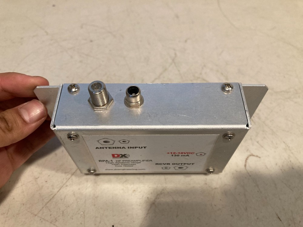 DX Engineering 12-18VDC 130 mA Receive Feedline Voltage Couplers
