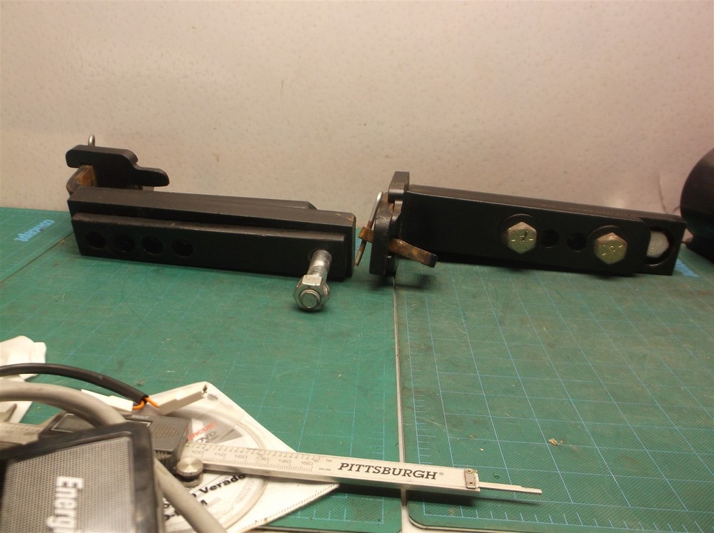 2 adjustable sway bar arms