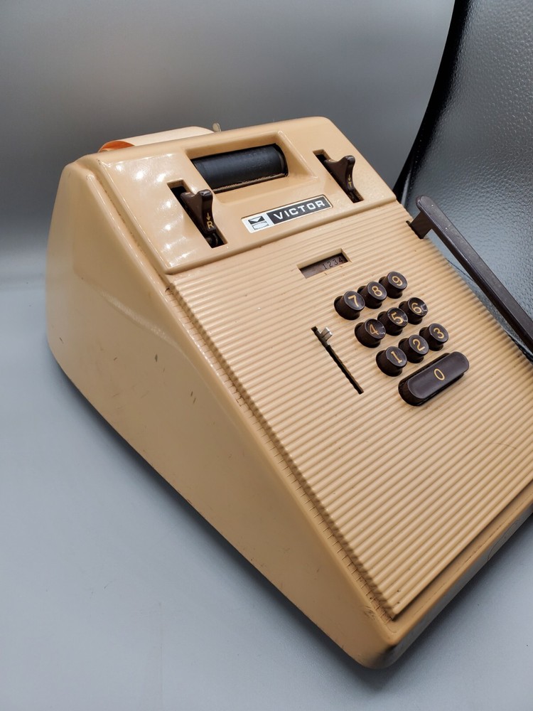 Vintage Victor 7 82 54 Adding Machine Calculator