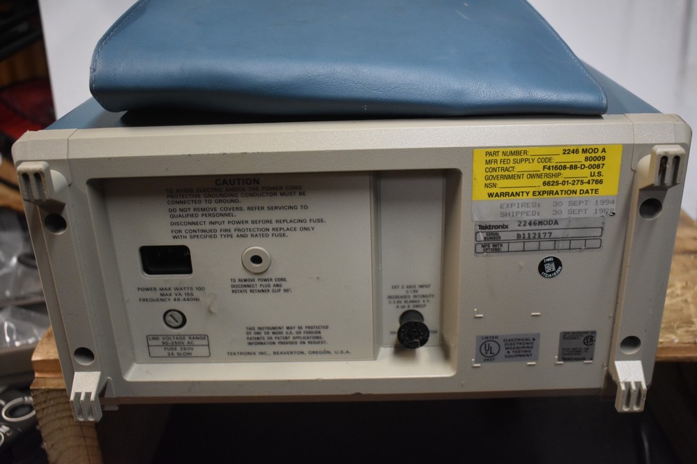 TEKTRONIX 2246 OSCILLOSCOPE