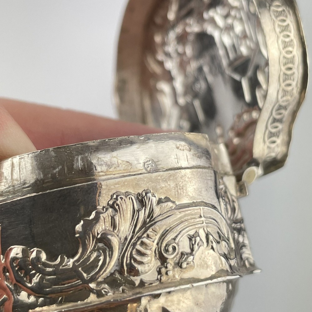 Antique Dutch Solid Silver Embossed Trinket Box 6cm x 5cm Shell Shaped