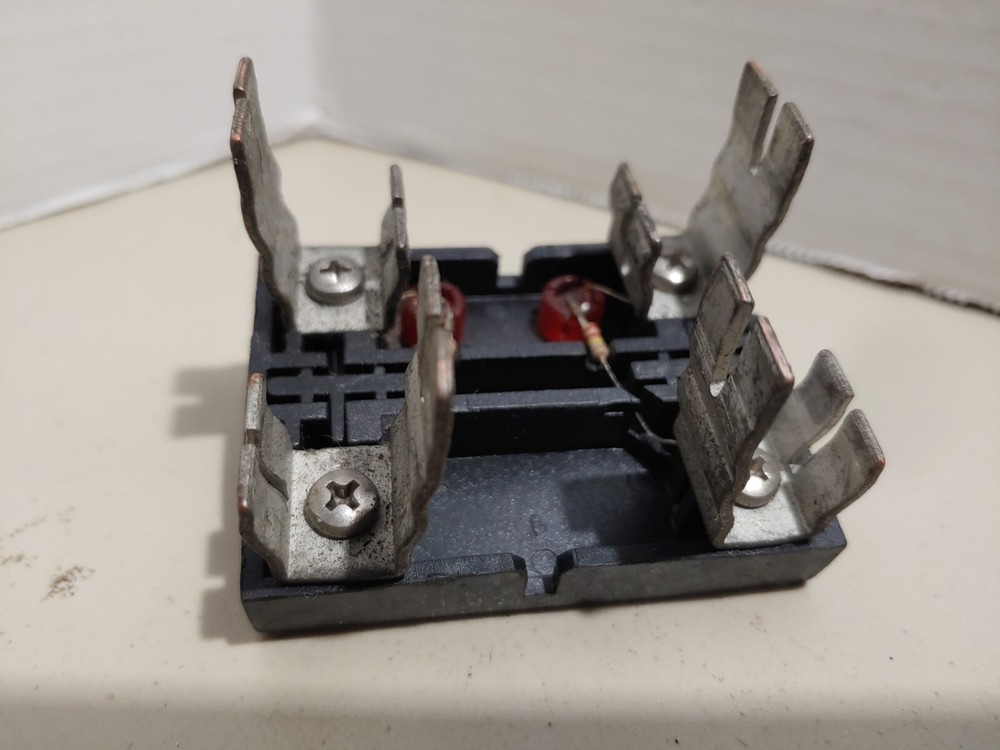 DiversiTech DDS- Fuse SMALL HOLDER FOR PULL OUT