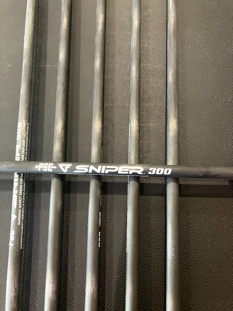 6 PSE ARCHERY Sniper 300 Blazer Vanes