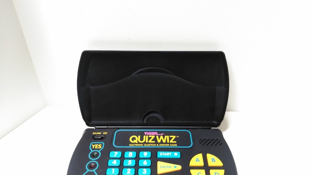 Quiz Wiz Tiger Electronics Question And Answer Game Toy