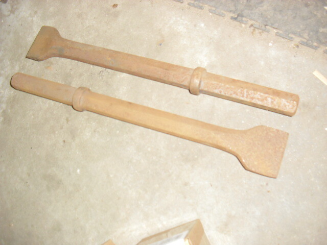 2 DELAWARE EXTRA BRICK CEMENT BLOCK MASONRY CHISEL 20 1/2" x 3" chisel x 1 1/4"