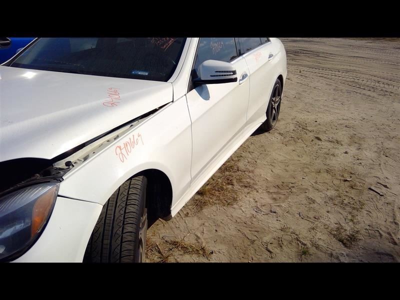 E350 2015 High Mounted Stop Light 1083364