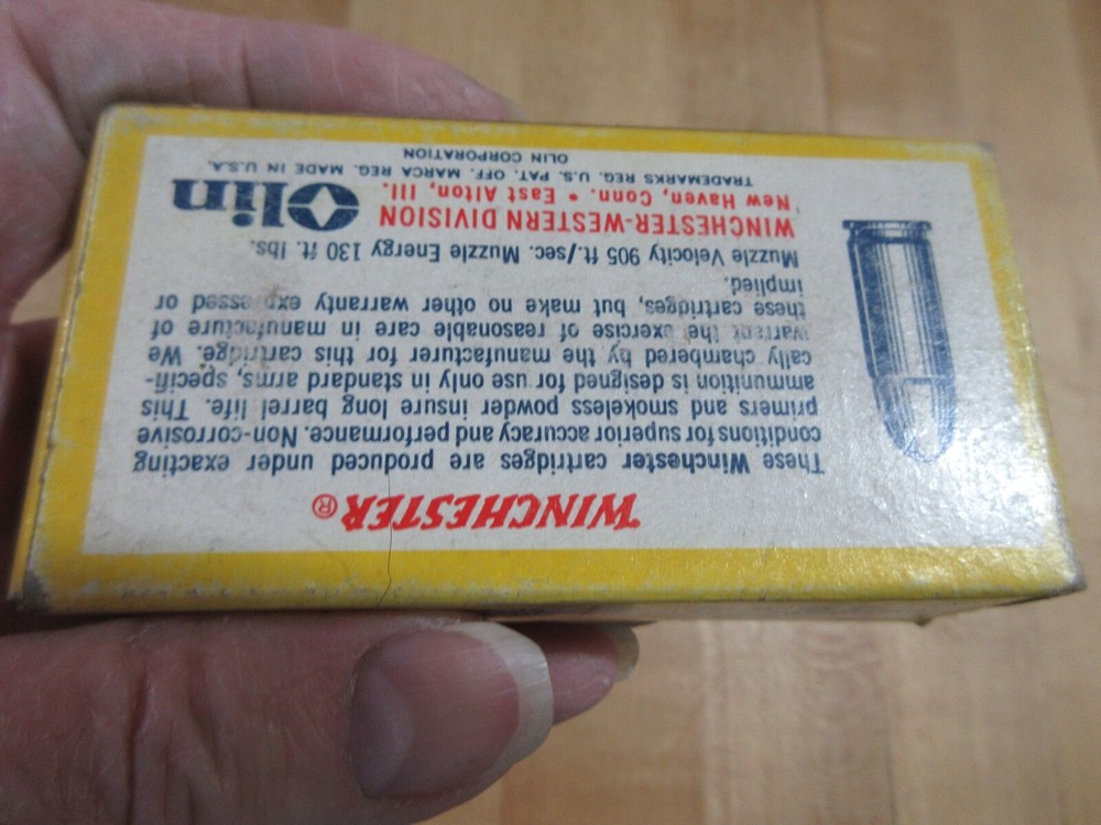 Empty Ammo Box Winchester 32 automatic with insert. (w17) # 111