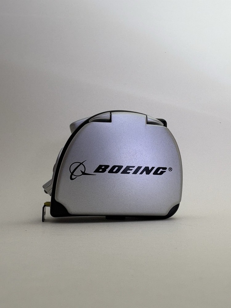 Boeing 4 in 1 Measuring Tape Calculator Flight light Notepad